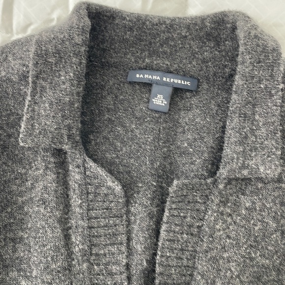 Banana Republic - Picture 3 of 11